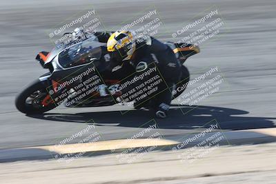 media/Oct-13-2025-Moto Forza (Mon) [[a66d839500]]/2-A Group/Session 2 (Bowl)/